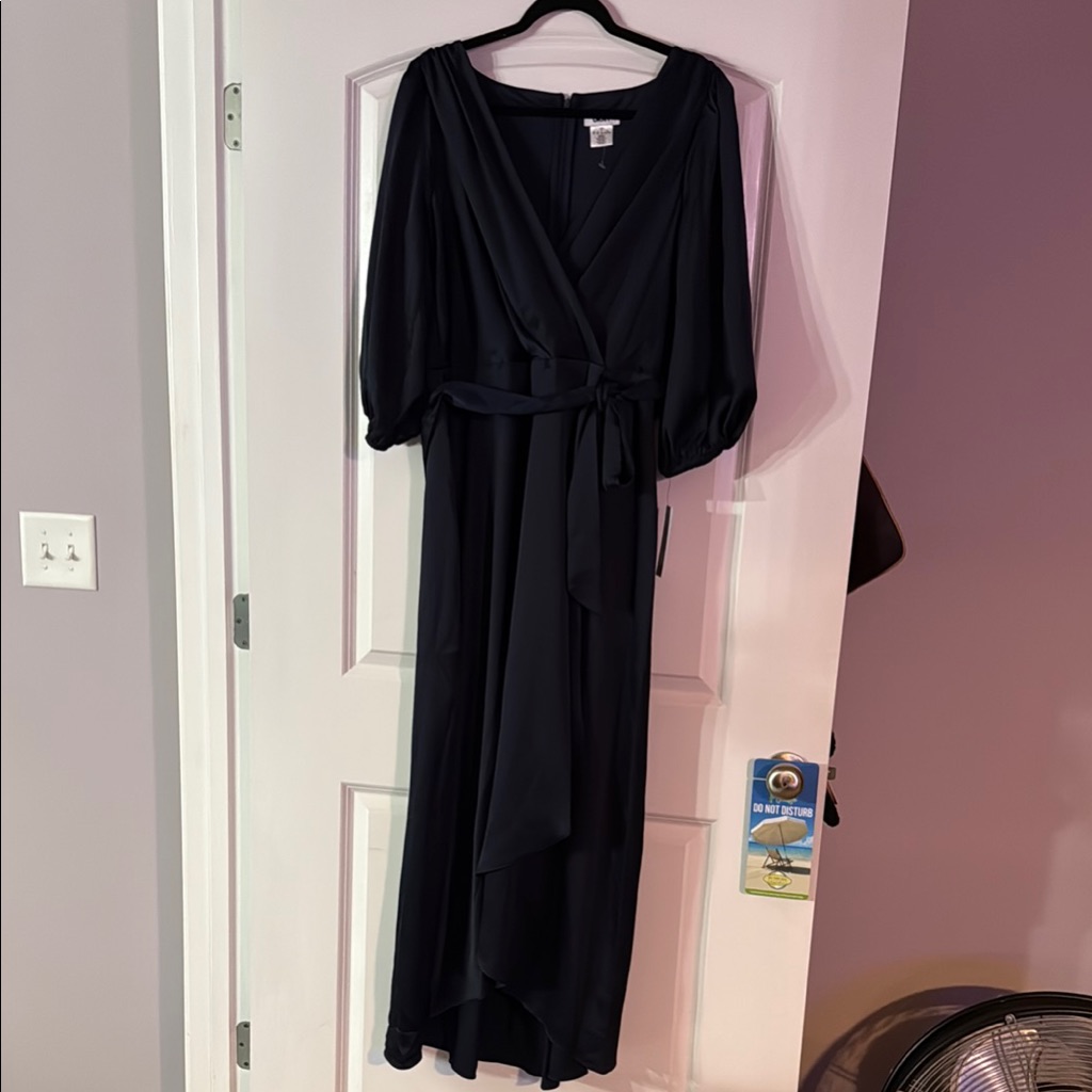 Nwt Dkny Elegant Navy Wrap Dress
